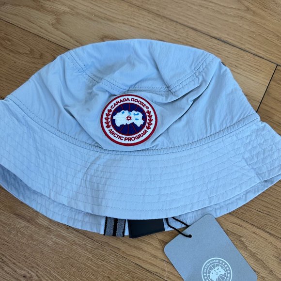 NWT Canada Goose Haven Bucket Hat Reflective Tape Silverbirch Sz S-M - Picture 5 of 9